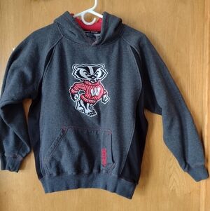 Wisconsin Badgers Hoodie Fits Like a Small